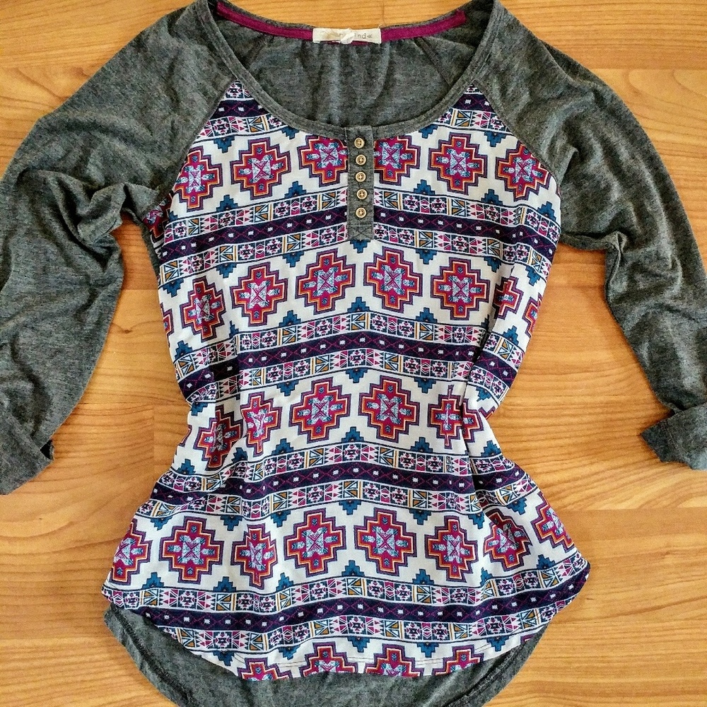 💟NWOT✨ BOHO TOP